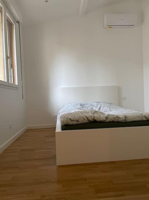 Appartement Atypique Et Fraichement Renove Saint-Vallier  Exterior photo